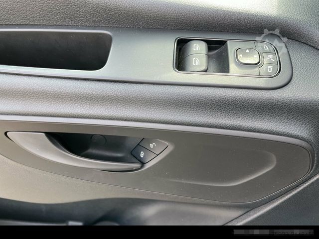 Panel van MERCEDES-BENZ Sprinter 317 CDI AUTOMATIK+AHK2.8t+DISTRONIC+LED