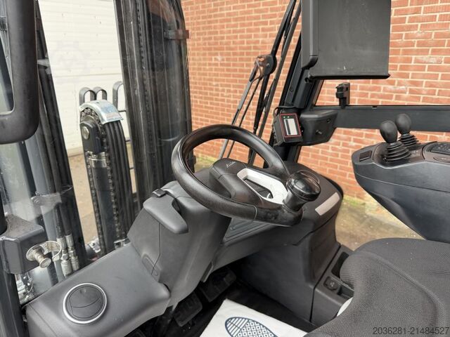 Treibgasstapler Linde H35T-01