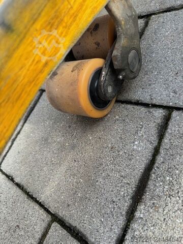 Elektrische Niederhubwagen Jungheinrich EJE 220 (Gabellänge 1800 mm!!!)