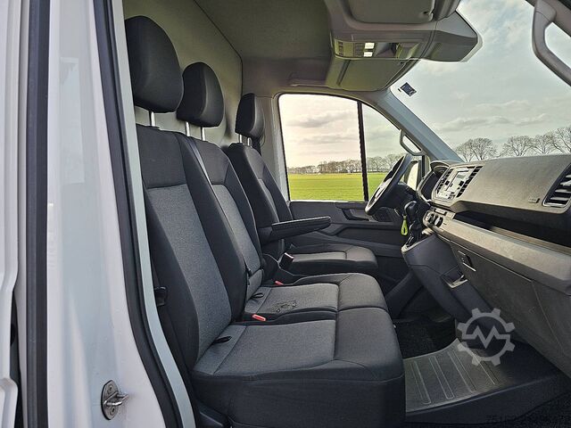 High-roof van VOLKSWAGEN CRAFTER 2.0 TDI 140 AUT. L2H1