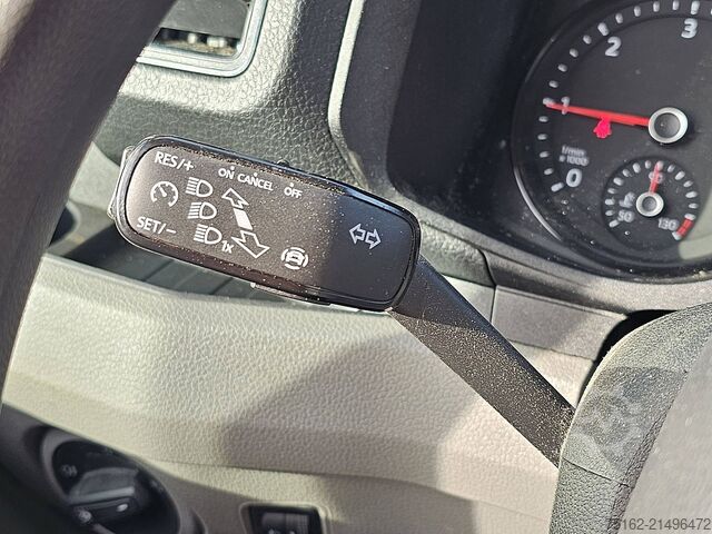 High-roof van VOLKSWAGEN CRAFTER 2.0 TDI 140 AUT. L2H1