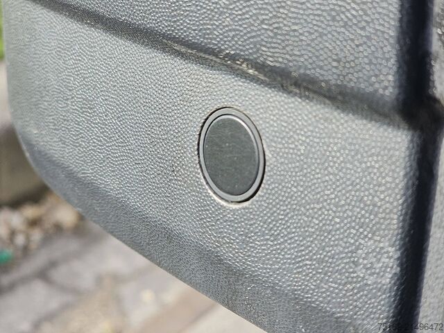 High-roof van VOLKSWAGEN CRAFTER 2.0 TDI 140 AUT. L2H1