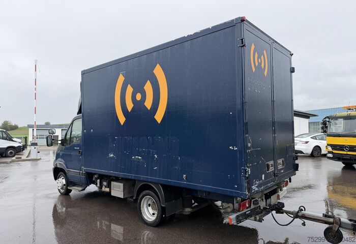 Sonderausbau-Transporter Renault Mascott 150.35 Kasten / Swiss-Vehicle