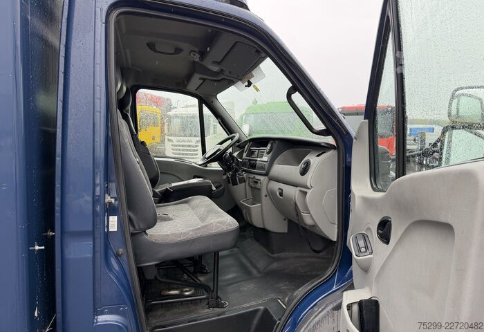 Sonderausbau-Transporter Renault Mascott 150.35 Kasten / Swiss-Vehicle