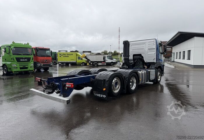LKW-Fahrgestell Volvo FM-460 6x2*4 Chassis Retarder AHK / Swiss-Vehicle
