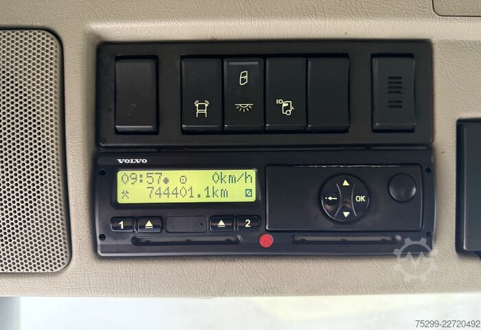 LKW-Fahrgestell Volvo FM-460 6x2*4 Chassis Retarder AHK / Swiss-Vehicle