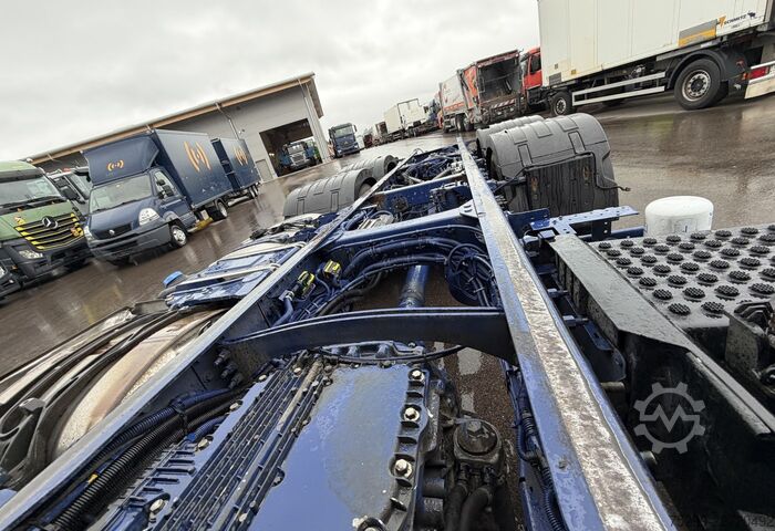 LKW-Fahrgestell Volvo FM-460 6x2*4 Chassis Retarder AHK / Swiss-Vehicle