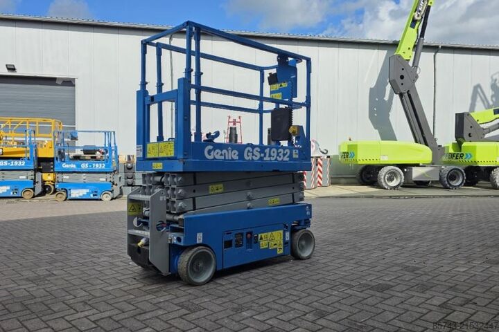 Scherenhebebühne Genie GS1932 Electric, 2026 Batteries, Working Height 7.