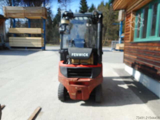 Gabelstapler Linde H16T-01 Triplex