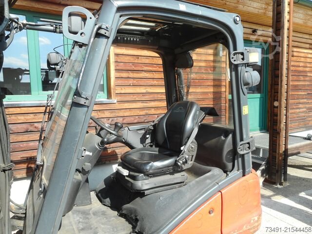 Gabelstapler Linde H16T-01 Triplex