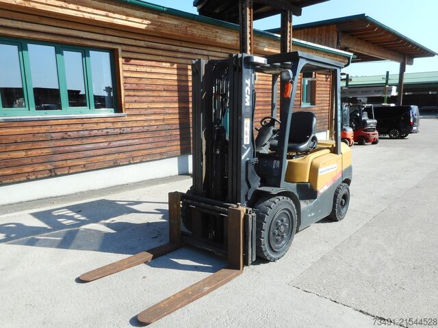 Gabelstapler TCM FD30T3  Triplex + SS