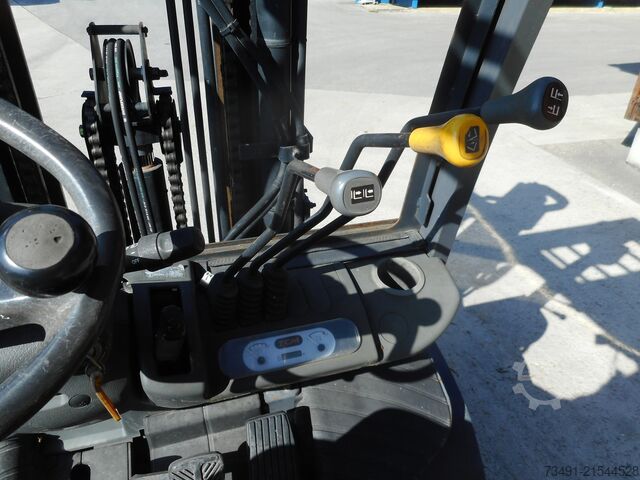 Gabelstapler TCM FD30T3  Triplex + SS