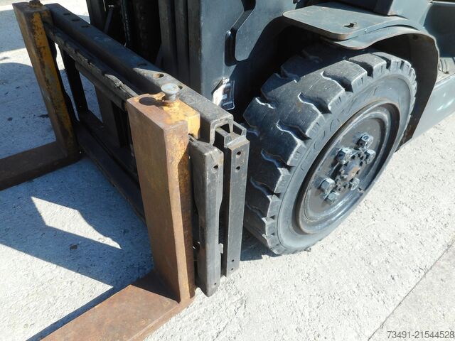 Gabelstapler TCM FD30T3  Triplex + SS