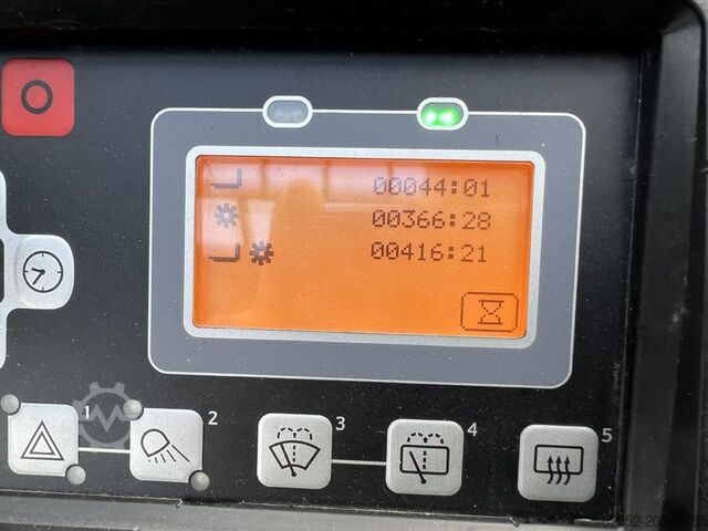 Electric 3-wheel forklift Toyota 8 FBE 16 T / 420 h / Akku 78%