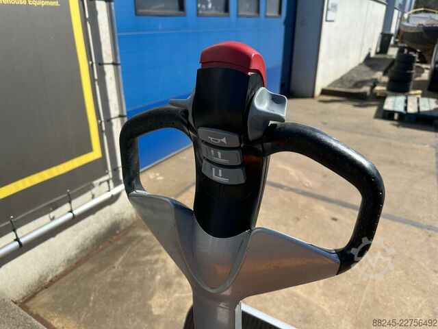 VS-22129 Electric pallet truck Still EXU20S, year 2015 STILL EXU20S