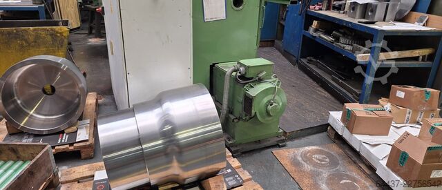 CNC Heavy-Duty Lathe POREBA TPK-90N × 20 Poreba TPK-90N x 2000