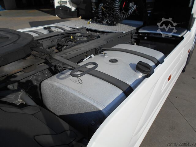 Standard tractor unit DAF XG 480