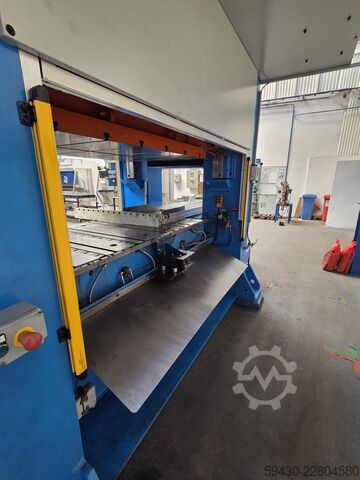 Eccentric press double column MA.TE MH2-200