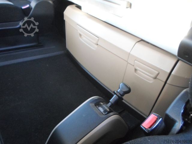 Standard tractor unit MAN TGX 18.500/ 4x4/HAD