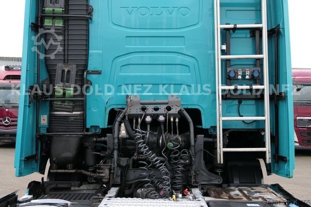 Standard SZM VOLVO FH 420 Globetrotter 2-Tanks Euro 6