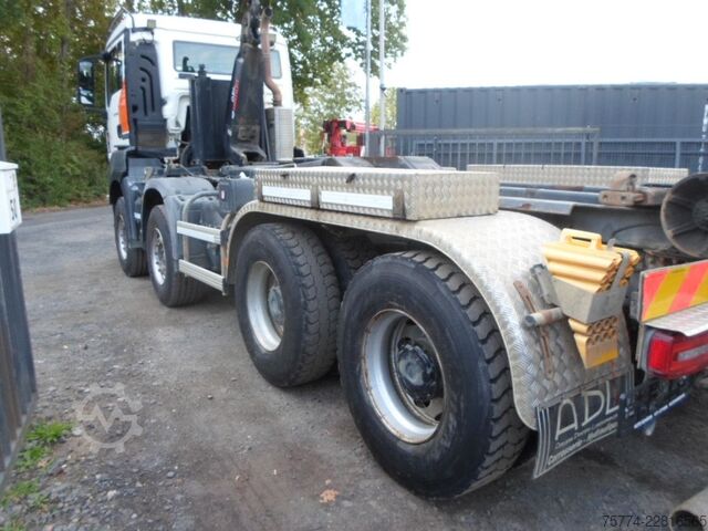 Roll-off tipper truck MAN TGS 41.480/8x4/Abroller HIAB KNICKARM