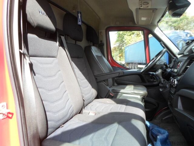 Box van IVECO 70 c 18/Koffer/Ladebordwand