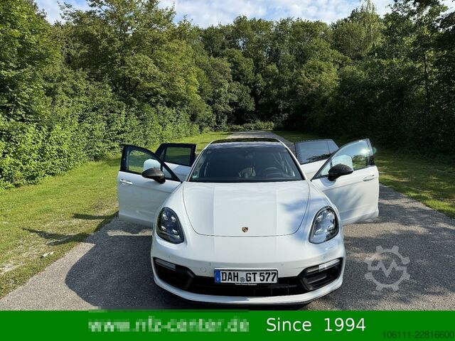 Kleinbus PORSCHE Panamera GTS Sport Turismo Pano/Headup/Softclose