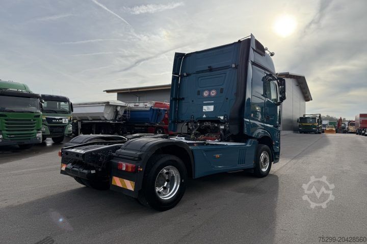Standard tractor unit Mercedes-Benz Actros 1863 4x2 Retarder Big-Block Full Option