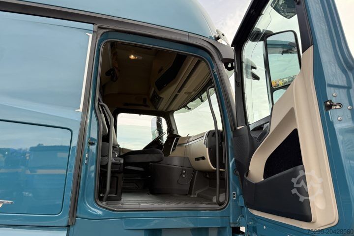 Standard tractor unit Mercedes-Benz Actros 1863 4x2 Retarder Big-Block Full Option