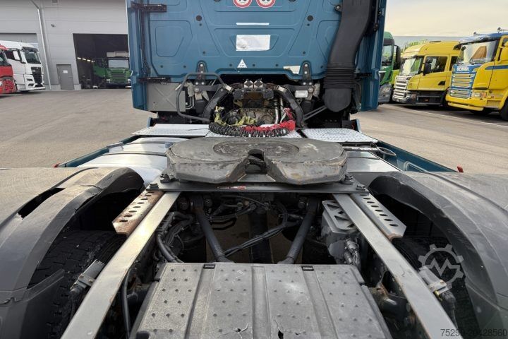 Standard tractor unit Mercedes-Benz Actros 1863 4x2 Retarder Big-Block Full Option
