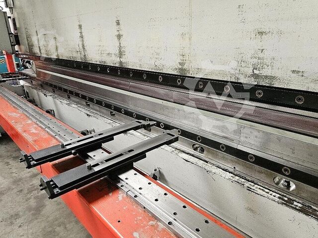 Abkantpresse Perrot Synchro III 2560