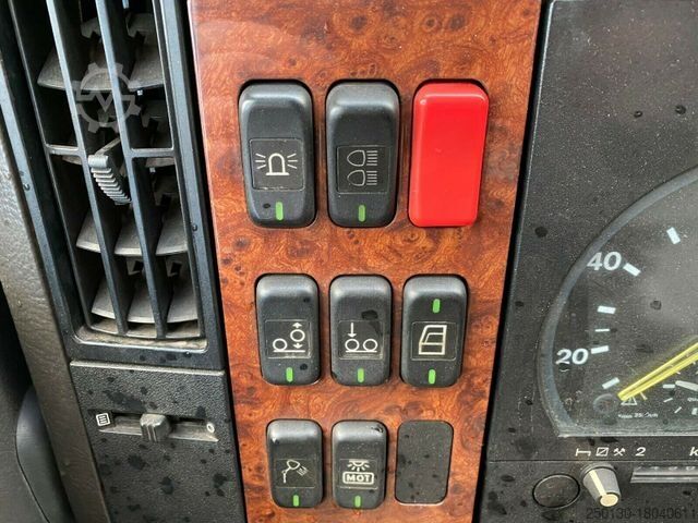 Heavy-duty truck MERCEDES-BENZ SK 2638 6x2 Lenk/Liftachse Blatt/Luft