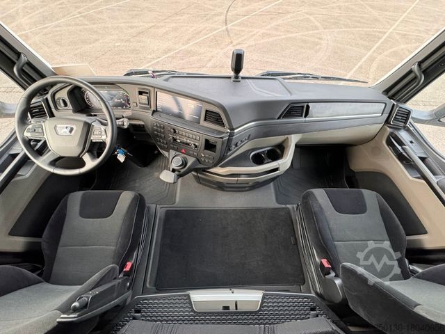 Autokran MAN TGX TG3 26.510 HMF Kran 5020K RCS + JIB