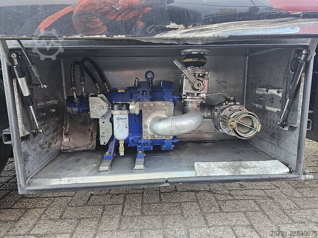 Tankwagen MAN 15.250 TGM 9000LTR FUEL +PUMP