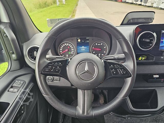 Hochdachkombi MERCEDES-BENZ SPRINTER 317 L3H2 Automaat MBUX10