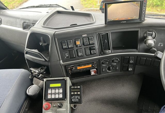 *RHD*2010 Volvo FM-370 6x2R Kehrichtwagen Volvo Trucks *RHD* FM-370 6x2R Kehrichtwagen