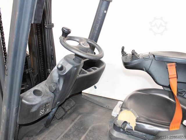 LPG Forklifts Linde H 16 T-01  391