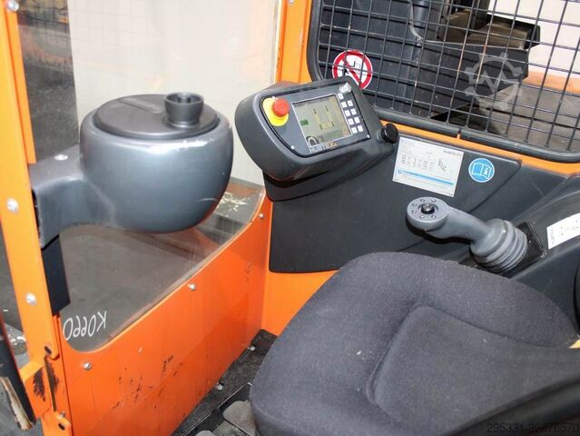 Four-way side loader Hubtex MQ 40