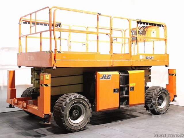 Scissor Lifts JLG 330 LRT