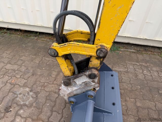 Minibagger KOMATSU PC26MR-3 / 2020 BJ / 2 x Löffel