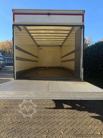 Suitcase DAF LF 180 Bakwagen met slaapcabine