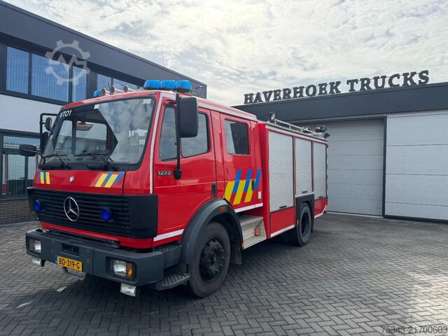 Fire engine Mercedes-Benz 1222 Fire fighter Water Pump