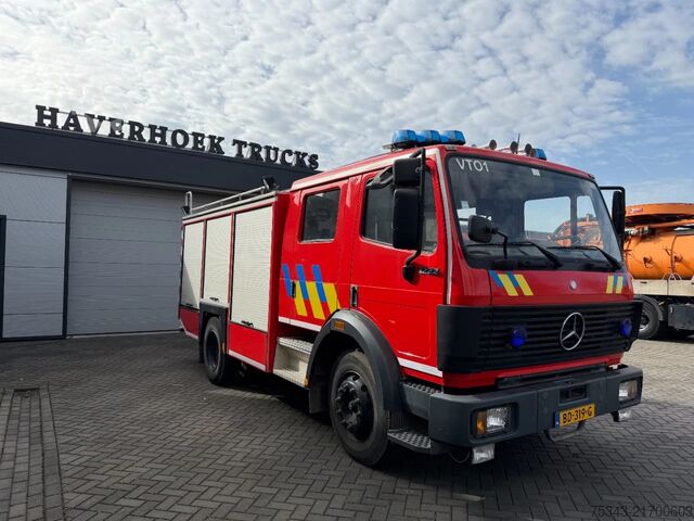 Fire engine Mercedes-Benz 1222 Fire fighter Water Pump
