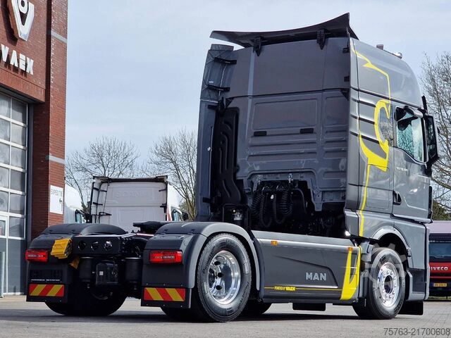 Standard-SZM MAN TGX 18.520 GX - New - D30 - Retarder - Night cl...