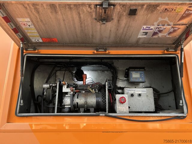 Box body Burgers 0 DGPL / Double Stock / Race Trailer / Box / Bi...