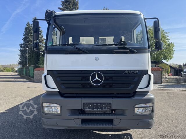 Axor 1829 L flatbed, 7.35 m, air suspension Mercedes-Benz Axor 1829 L Pritsche 7,35m, Luftfederung