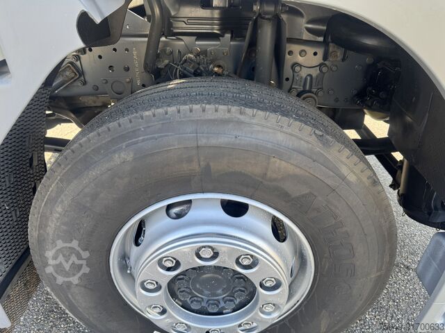 Axor 1829 L flatbed, 7.35 m, air suspension Mercedes-Benz Axor 1829 L Pritsche 7,35m, Luftfederung