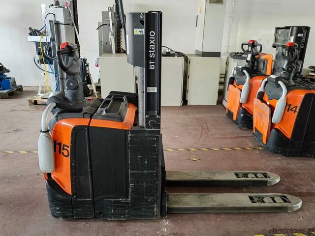Pallet stacker TOYOTA SPE200DN