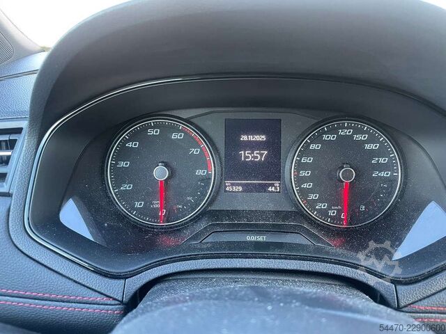 Pkw SEAT ARONA TGI FR