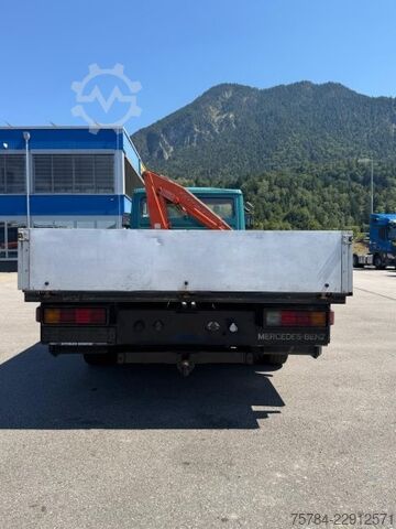 Pick-up van MERCEDES-BENZ 609D KRAN AHK SUPER ZUSTAND!